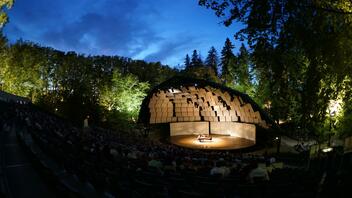 nternational Festival of Piano In La Roque d'Anthéron.